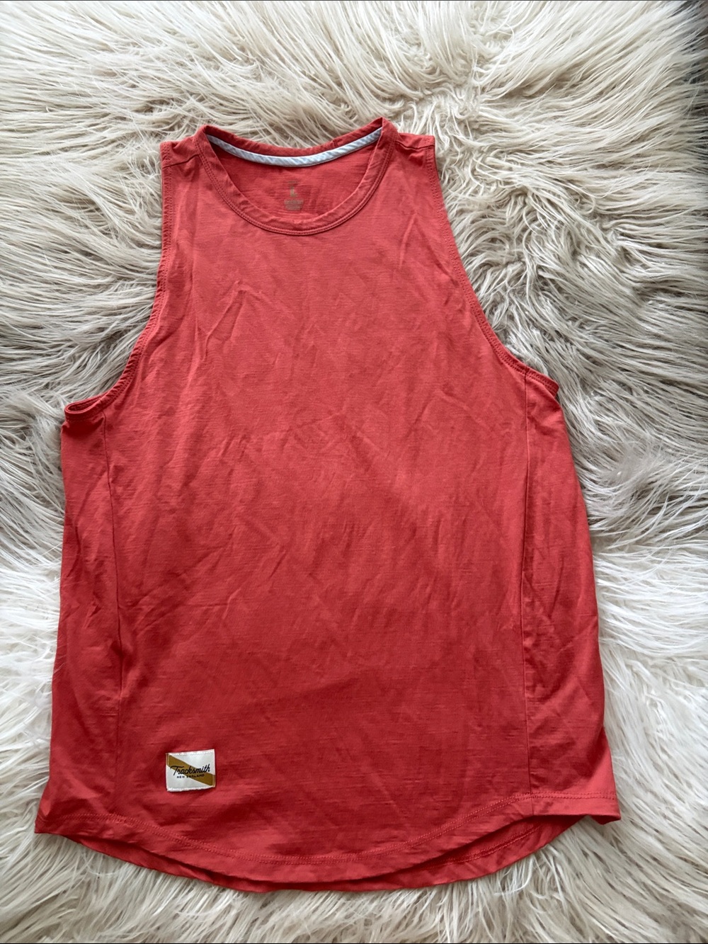 Tracksmith Harrier terracotta color sz Large